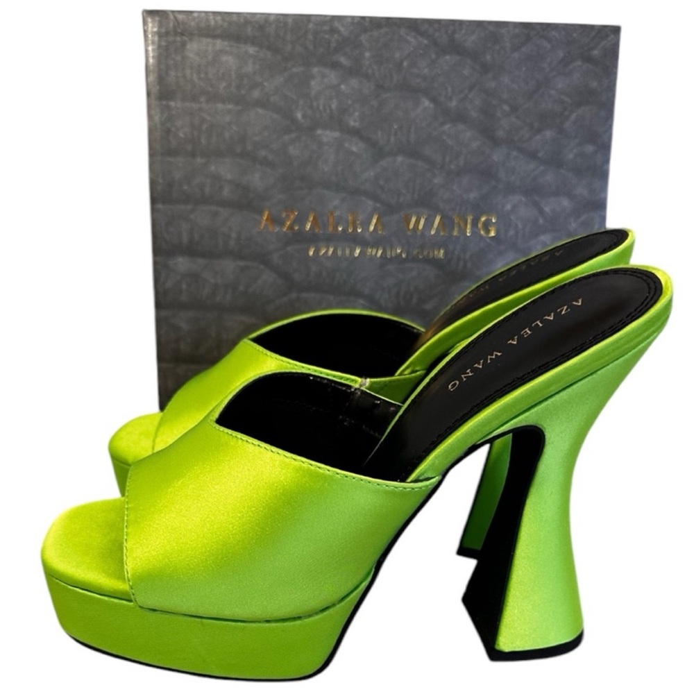 Azalea Wang Satin Green Heels Shoes Size 9 NIB